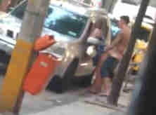 Flagra Real de Loirinha Fazendo Sexo no Meio da Rua