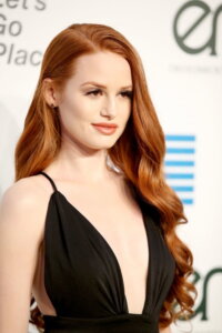 madelaine petsch nua em fotos