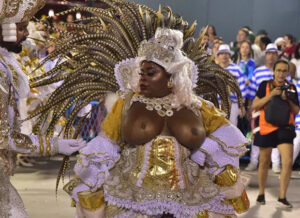 jojo todynho pelada no carnaval nua