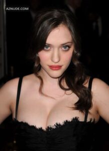 kat dennings nua tesuda pelada