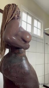 yonna galvao nua ficou pelada